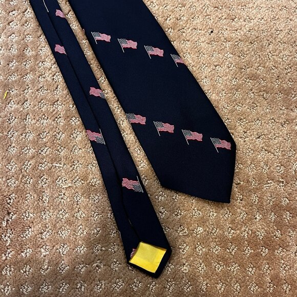 Vtg Americana American Flag Marshall Field & Co Necktie Tie Navy Blue Patriotic - Picture 4 of 5